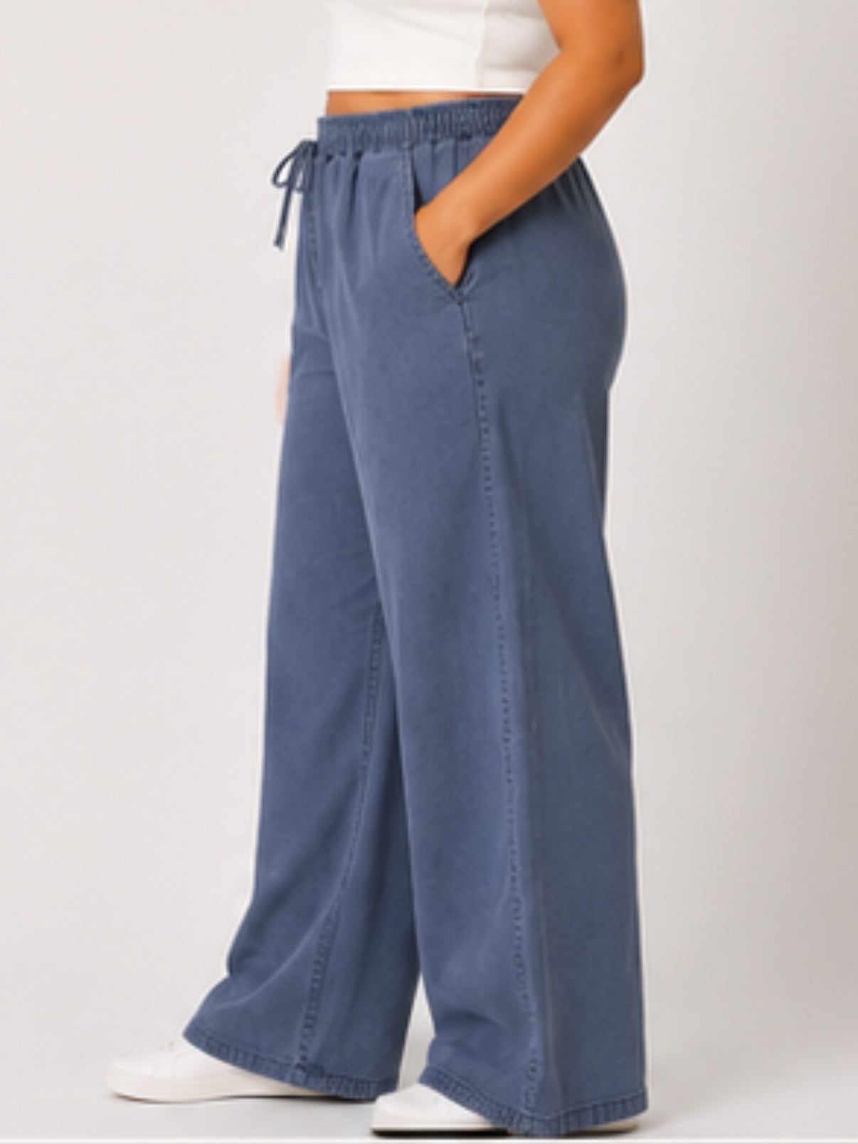 Women Blue Grey  Straight Fit Soft Denim Jeans | TEMPA