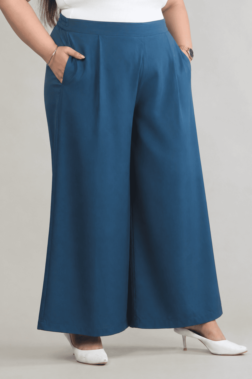 Women Denim Blue Printed Palazzo Pants | TEUCO